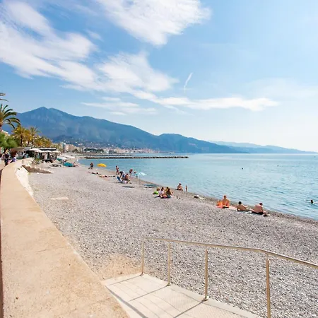 LA PERLE 2P Vue Mer Terrasse 2 mins Plage Garage Clim Apartment *