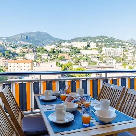 La Perle 2p Vue Terrasse 2 Mins Garage Clim Apartment