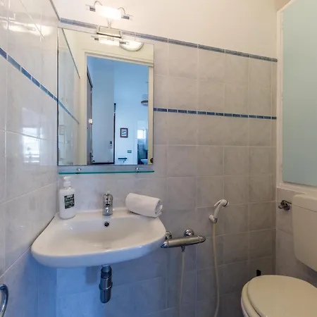 LA PERLE 2P Vue Mer Terrasse 2 mins Plage Garage Clim *