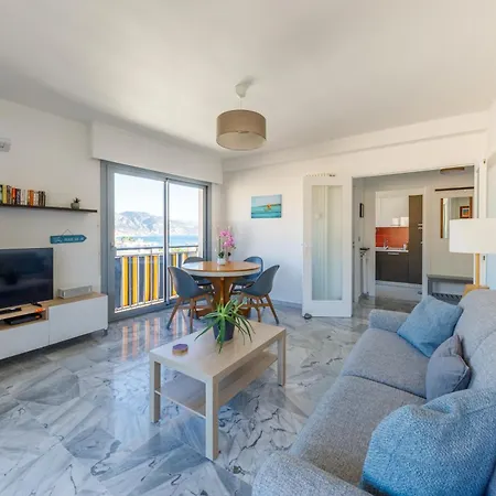 LA PERLE 2P Vue Mer Terrasse 2 mins Plage Garage Clim Roquebrune-Cap-Martin